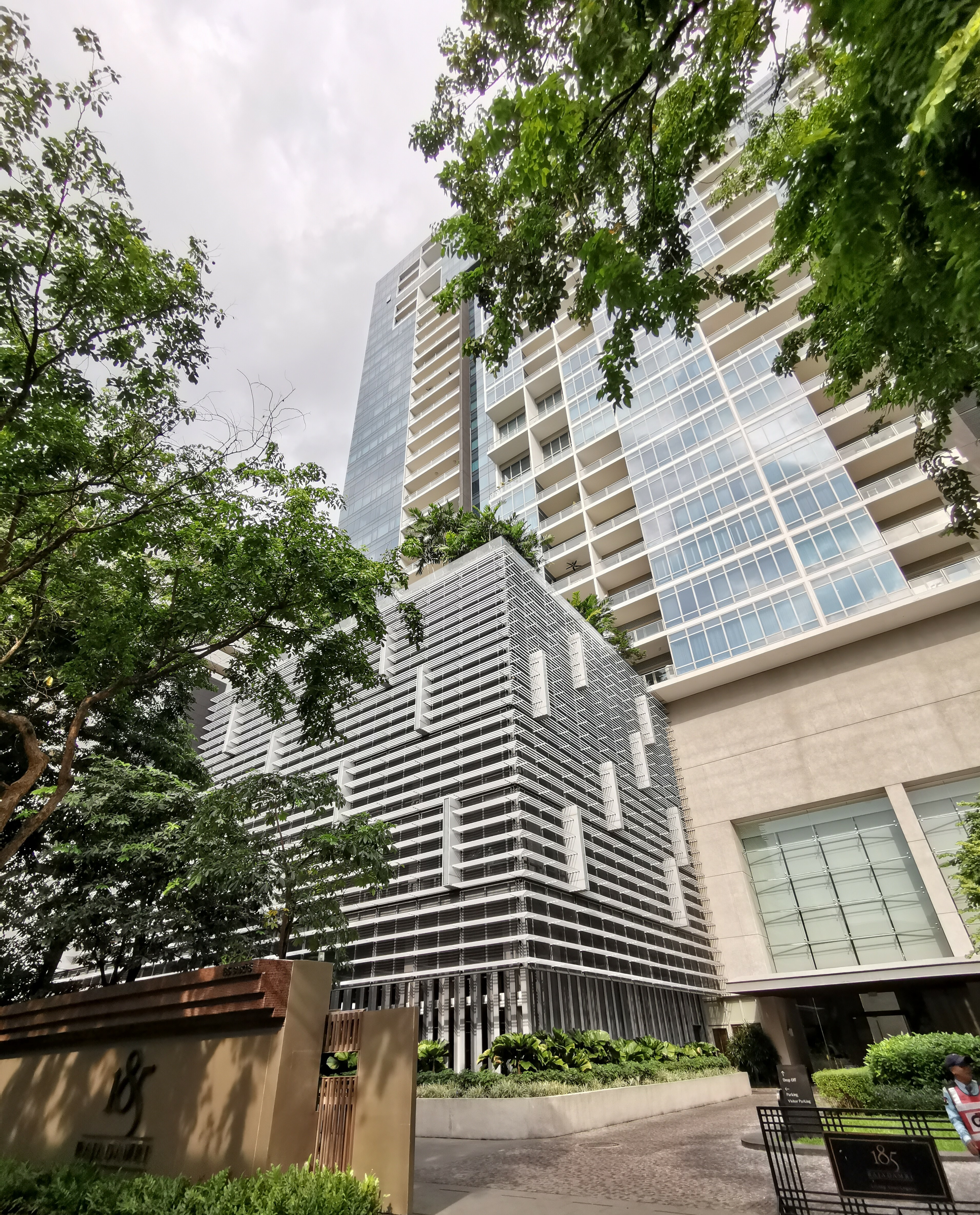 185 Rajadamri luxury Bangkok residence